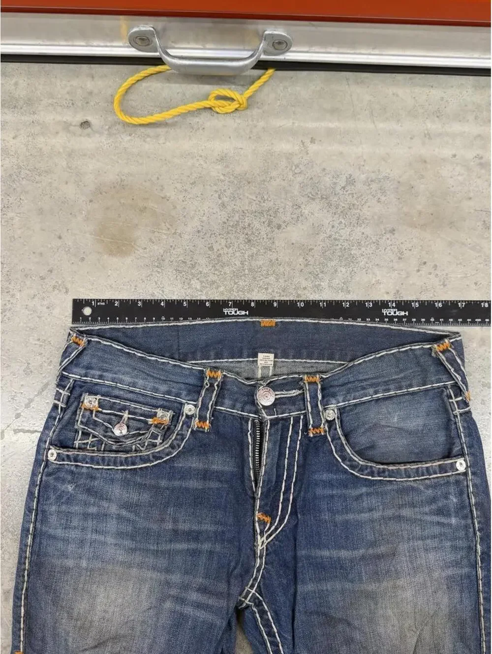 vintage true religion dark blue straight leg jeans size 30 x 30